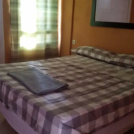 Alondras Park Brm Apartment